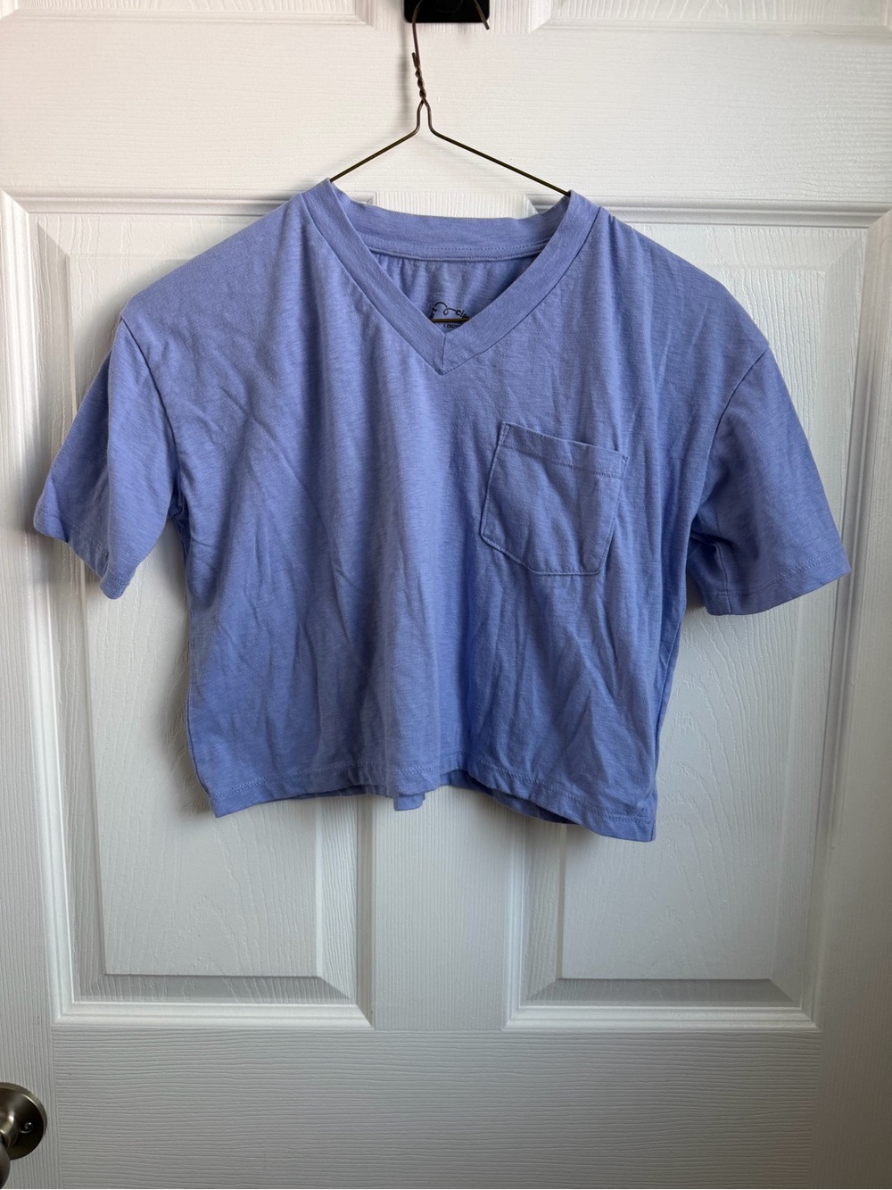art class Light Lavender/Blue V‑Neck Pocket Crop Tee